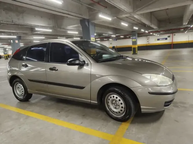 Ford Focus 1.6 S/se/se Plus Flex 8v/16v 5P 2005