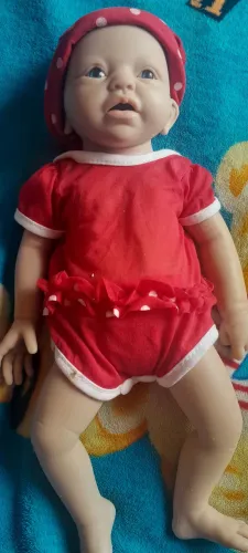 Bebê reborn silicone sólido