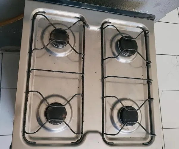 Fogão de 4 bocas