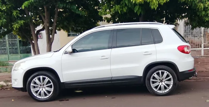 Volkswagen Tiguan 2.0 TSI 16V 200cv Tiptronic 5P 2011