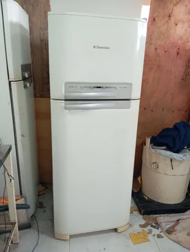 Vendo Geladeira Electrolux 402 Litros 110 Volts, FrostFree, Revisada E Com Garantia 