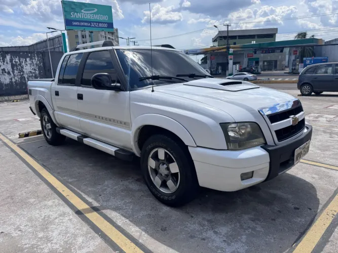 Chevrolet S10 P-up Executive 2.4 MPFI F.power CD 2011