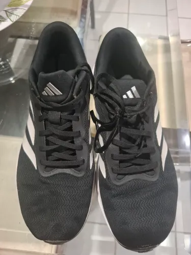Tenis Adidas Response Runner n° 42, excelente estado de conservação. R$ 250,00 semi-novo!!