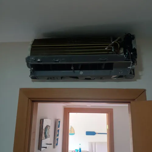 Instalação e higienização e manutenção de ar condicionado