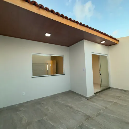 Oportunidade para sair do aluguel! - Linda casa recém reformada - 240.000,00a