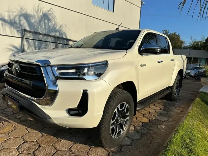 Toyota Hilux CD SRX 4X4 2.8 TDI 16V Diesel Aut. 2021