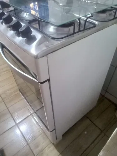 Fogão em bom estado funcionando tudo perfeitamente