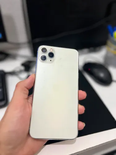 iPhone 11 Pro Max 128G Branco - Face ID OK - R$ 1.000