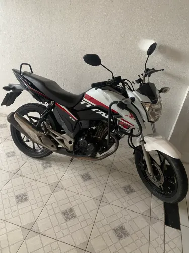 Cg160 em excelente estado!