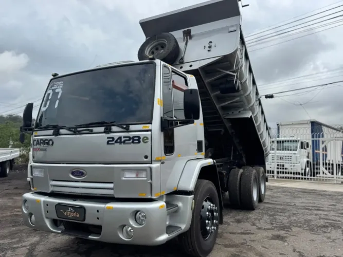Ford Cargo 2428 2007