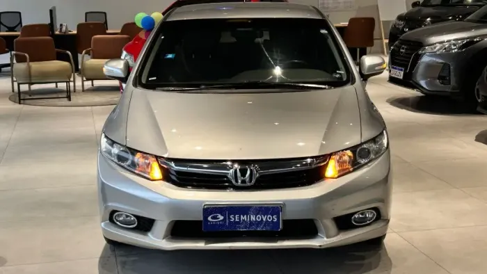 Honda Civic Sedan LXR 2.0 Flexone 16V Aut. 4P 2014