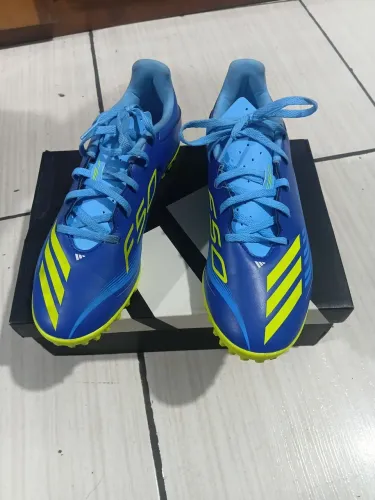 Chuteira ADIDAS F50 Messi