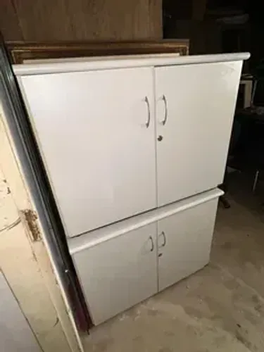 Armário De Escritório Branco 2 Portas Usado