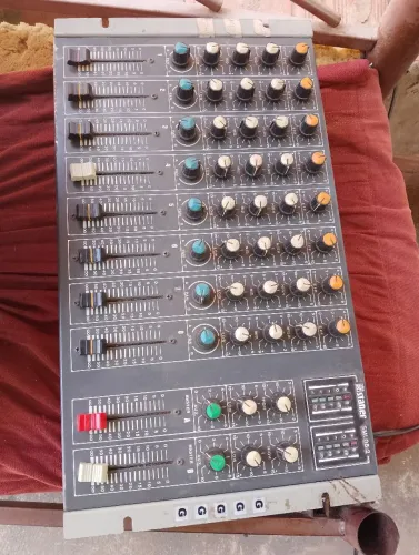 Vendo mesa de som staner funcionando perfeitamente