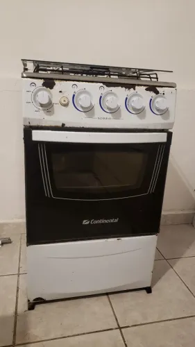 Fogão quatro bocas Continental antigo funcionando