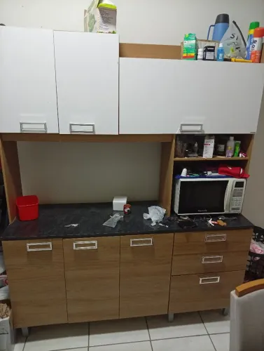 Vendo esse armário pra cozinha