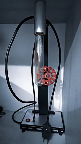 Luminária Industrial Modelo Único Perini Lumitech Com Lâmpada Filamento de Carbono