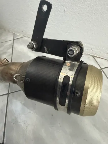 Escapamento esportivo MT09
