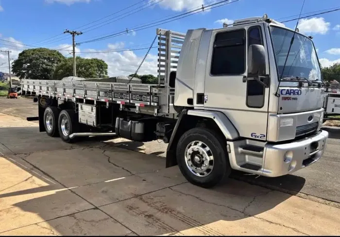 2010 - FORD CARGO 2428 - PARCELADO
