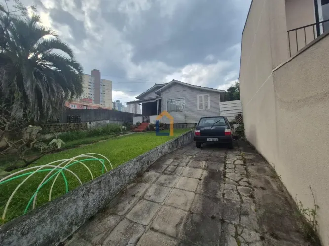 Terreno à venda no Portão em 565m²