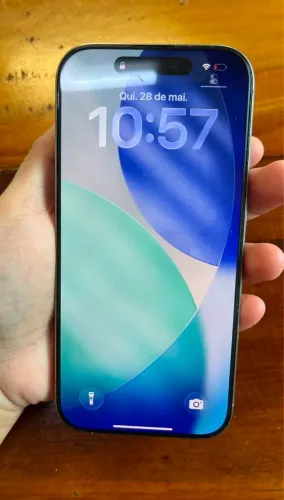 iPhone 16