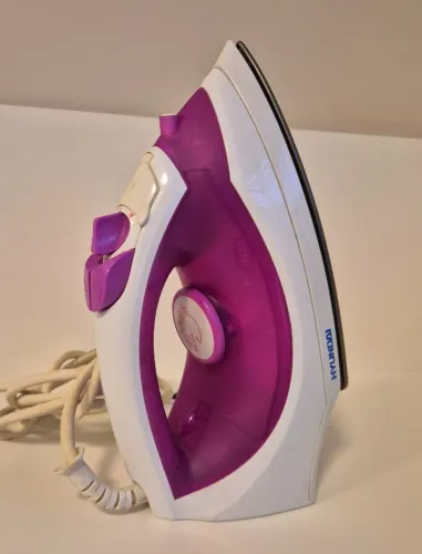 Ferro de passar roupas Hyundai à Vapor + Spray 