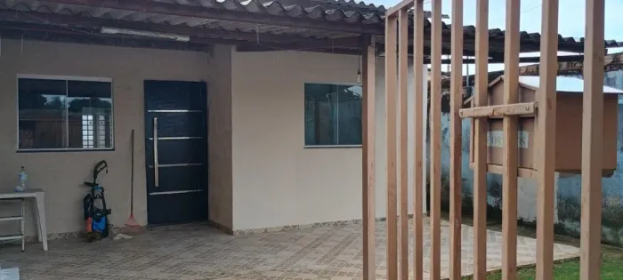 CASA À VENDA - ACEITO CARRO COMO PARTE DO PAGAMENTO