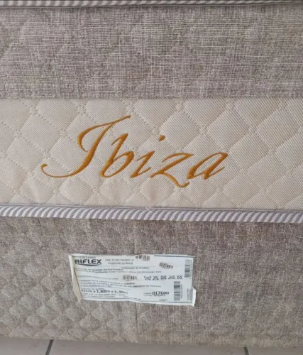 Cama Box Casal Semi Nova