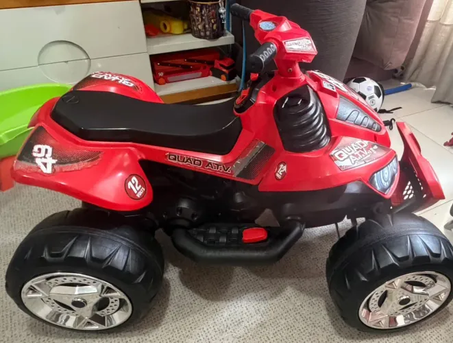 Moto elétrica infantil