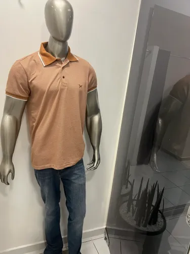 Vende-se manequim masculino