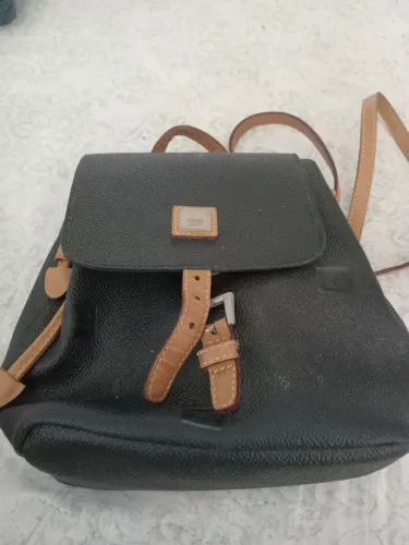 Mochila Victor Hugo couro pequena 