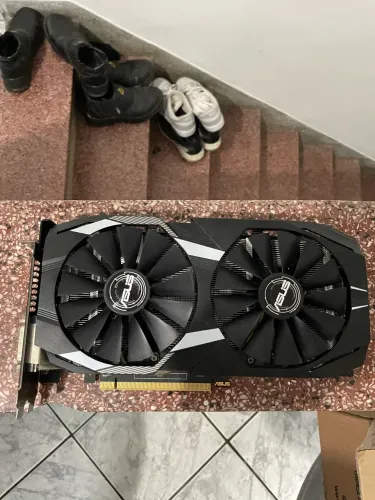 Placa de Vídeo Asus RX580 4GB *QUEIMADA*