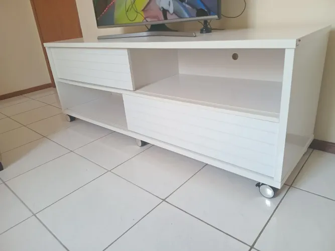 Rack branco.