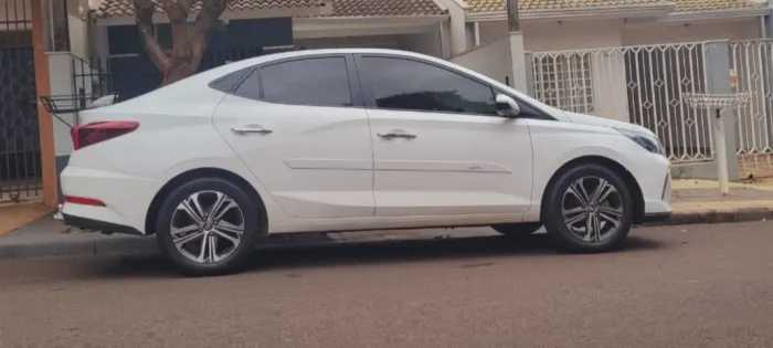 Hyundai HB20S Platinum 1.0 TB Flex 12V AUT 2023