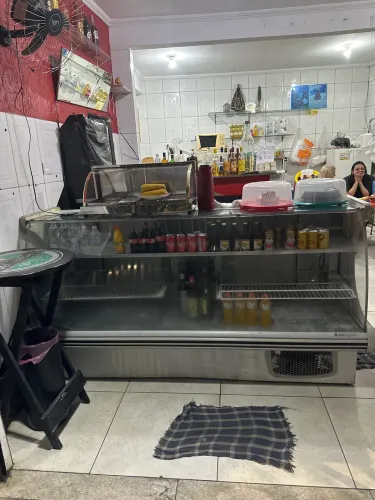 Vende-se geladeira de vidro