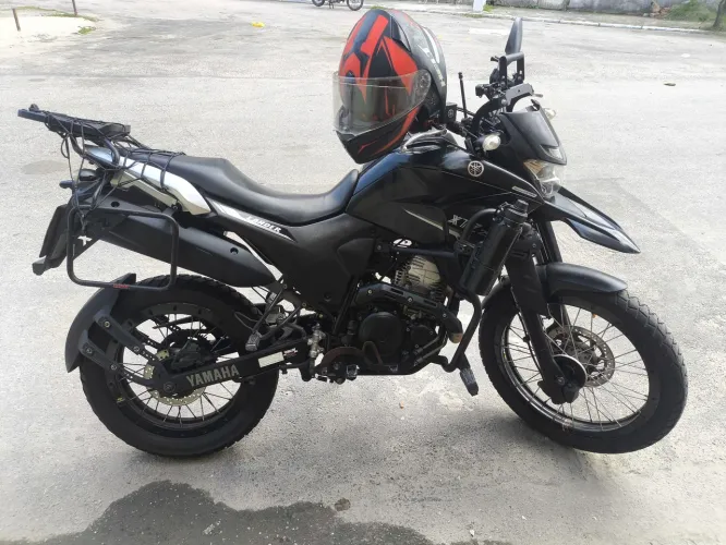 Lander 250 nada a fazer , só andar 22000