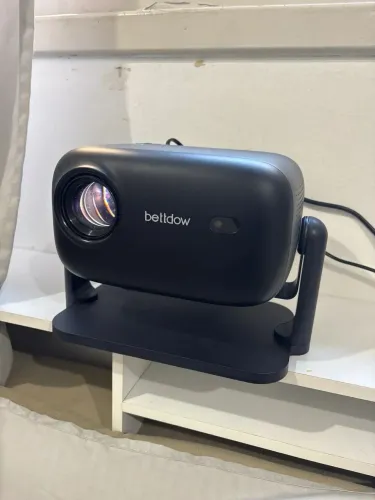 Projetor Full HD Bettdow AC1060