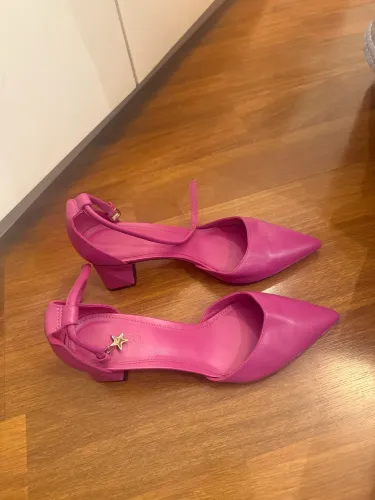 Scarpin Arezzo tamanho 37 rosa