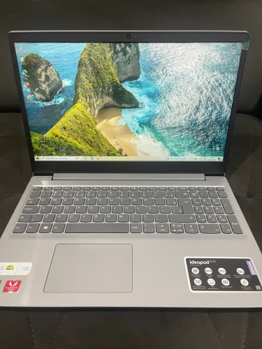Notebook Lenovo Excelente