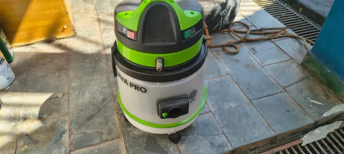 Kit completo de higienização: extratora IPC lava PRO acessórios + pulverizadores