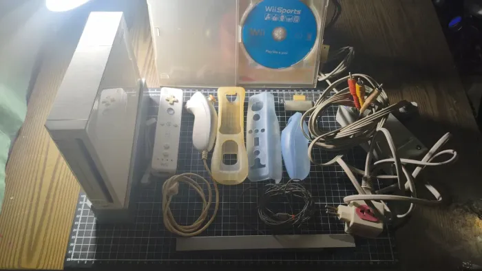 Vendo Nintendo wii completo (controle não funciona) com disco