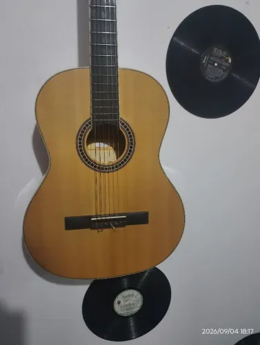 Violão Gianini clássico + acessórios