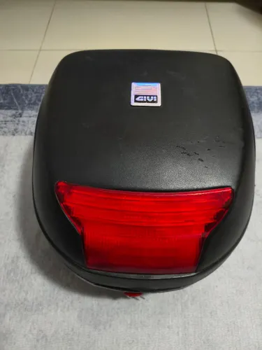 BAÚ GIVI 29 LITROS