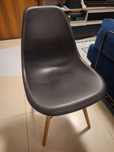 Cadeira Eames Preta
