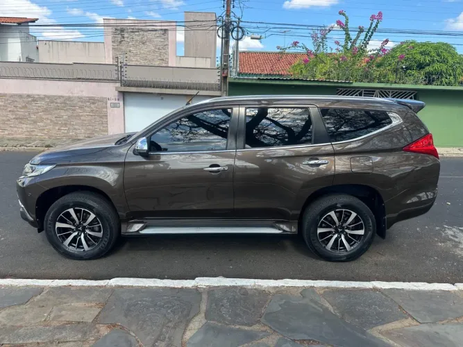 Mitsubishi Pajero Sport HPE 2.4 4X4 Diesel Aut. 2020