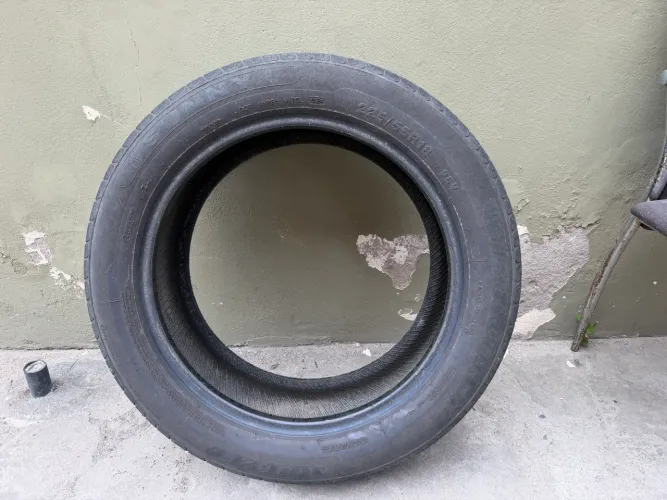 Pneu 225/55/18 meia vida