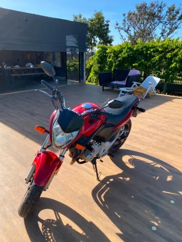 Honda CB 300R 2010 - Bem cuidada e documentação em dia