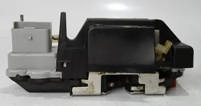 Fechadura Traseira Esquerda Xsara 2001 - 2012