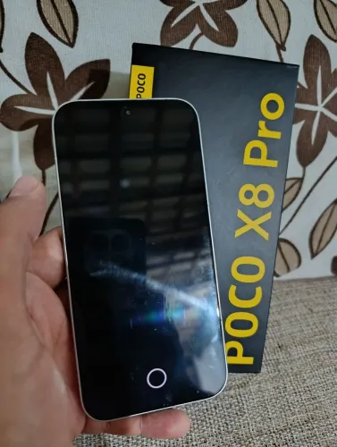 Poco x8 pro 512 GB 12 de Ram