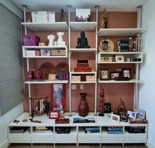 ESTANTE MODULAR BRANCA - LINDA COMPOSIÇÃO E MUITO ESPAÇO